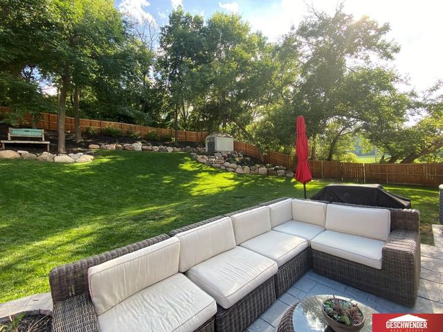 1511 Platinum Drive, Crescent, IA 51526