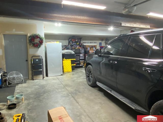 1511 Platinum Drive, Crescent, IA 51526