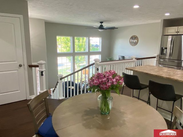 1511 Platinum Drive, Crescent, IA 51526