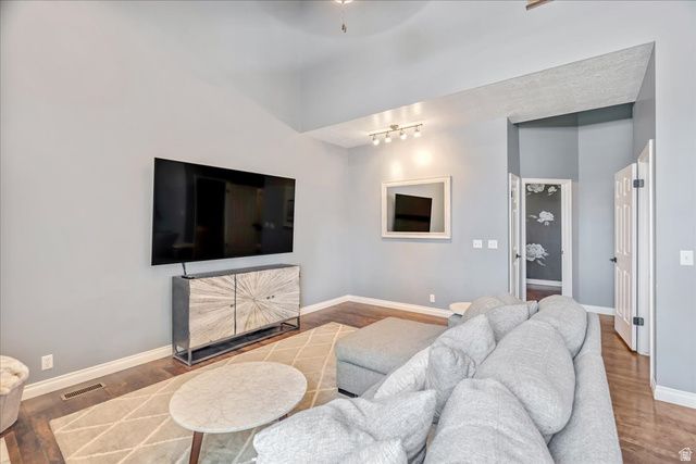 11134 S PRESCOTT DR, Sandy, UT 84093