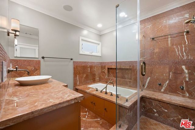 2011 Stearns Drive, Los Angeles, CA 90034