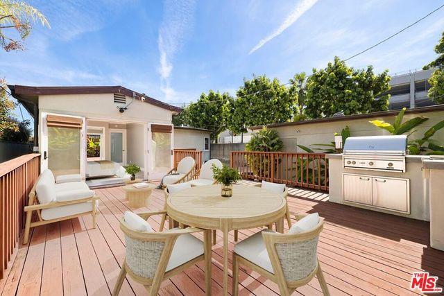 2011 Stearns Drive, Los Angeles, CA 90034