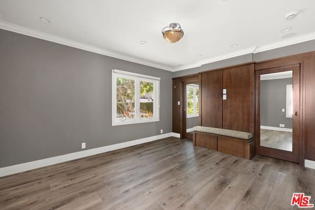 2011 Stearns Drive, Los Angeles, CA 90034