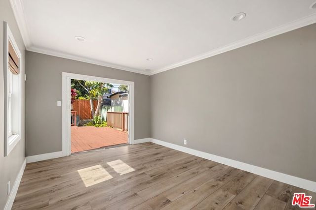 2011 Stearns Drive, Los Angeles, CA 90034