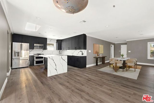 2011 Stearns Drive, Los Angeles, CA 90034