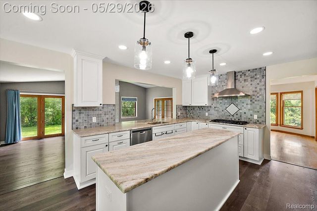 46501 Pickford Street, Northville Township, MI 48168