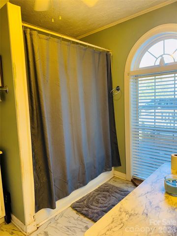 824 Baxter Road, Cherryville, NC 28021