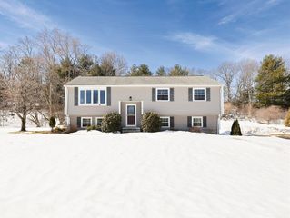 6 Orchard Dr, Walpole, MA 02032