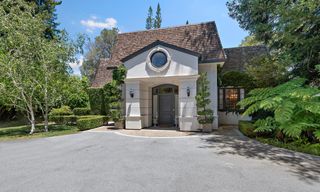 399 Selby Lane, Atherton, CA 94027