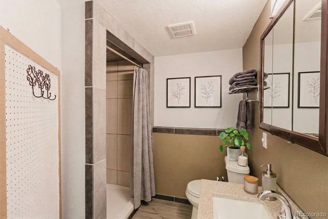 20652 E Batavia Drive, Aurora, CO 80011