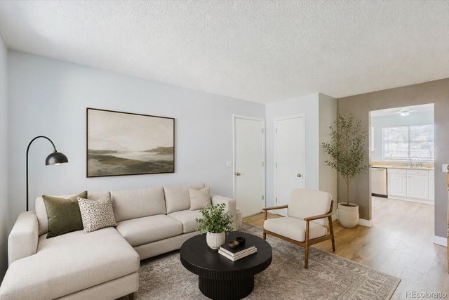 20652 E Batavia Drive, Aurora, CO 80011