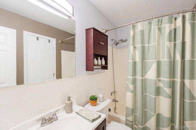 20652 E Batavia Drive, Aurora, CO 80011
