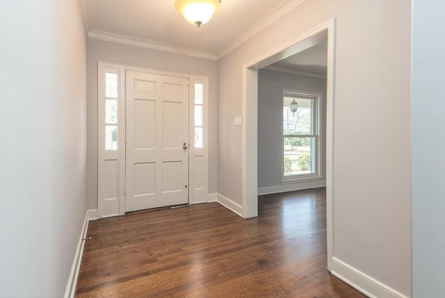 500 COLONIAL RD, Memphis, TN 38117