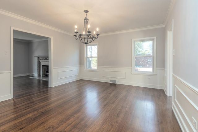 500 COLONIAL RD, Memphis, TN 38117