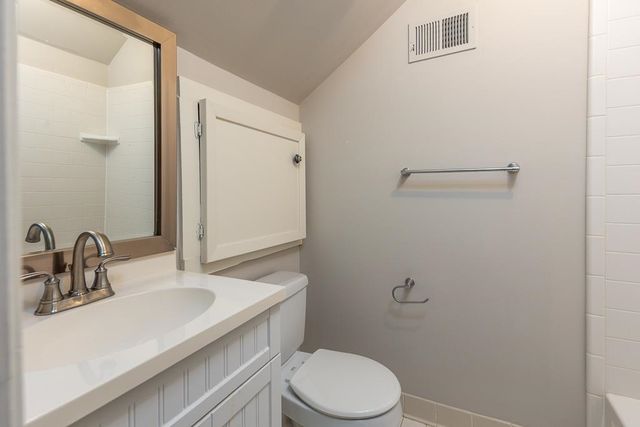 500 COLONIAL RD, Memphis, TN 38117