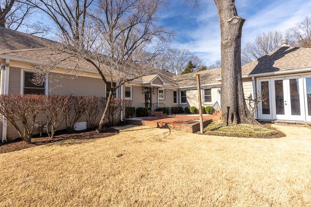 500 COLONIAL RD, Memphis, TN 38117