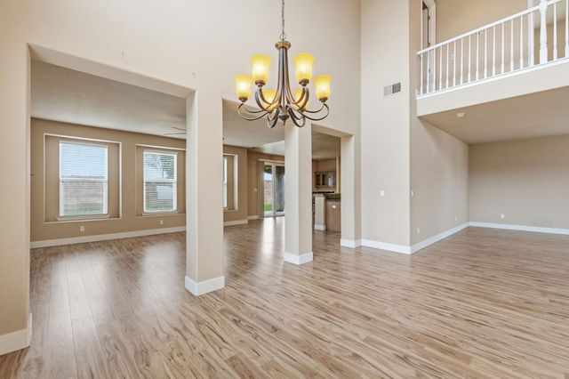 745 E Esraelian Ave, Fowler, CA 93625