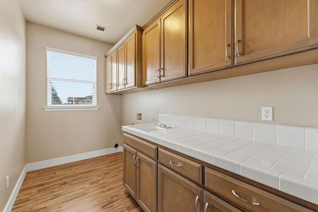 745 E Esraelian Ave, Fowler, CA 93625