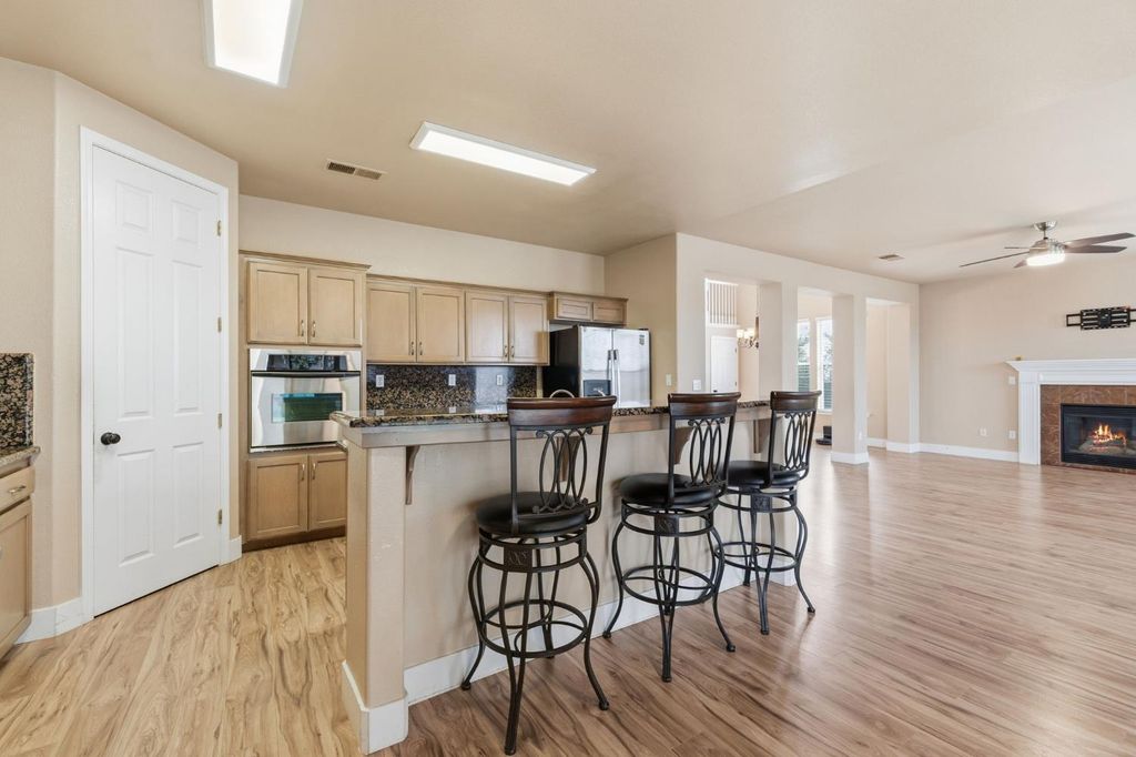 Image 18 of property listing at 745 E Esraelian Ave, Fowler, CA 93625