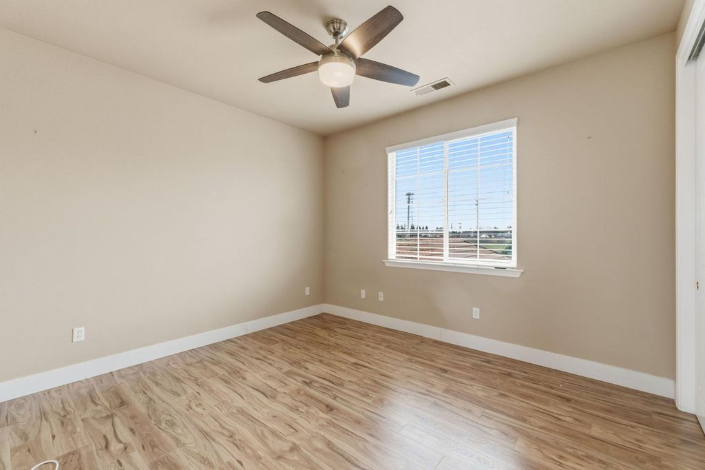 Image 32 of property listing at 745 E Esraelian Ave, Fowler, CA 93625