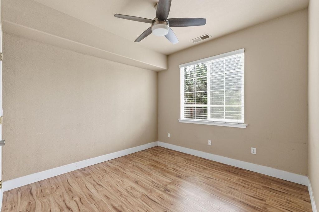 Image 41 of property listing at 745 E Esraelian Ave, Fowler, CA 93625