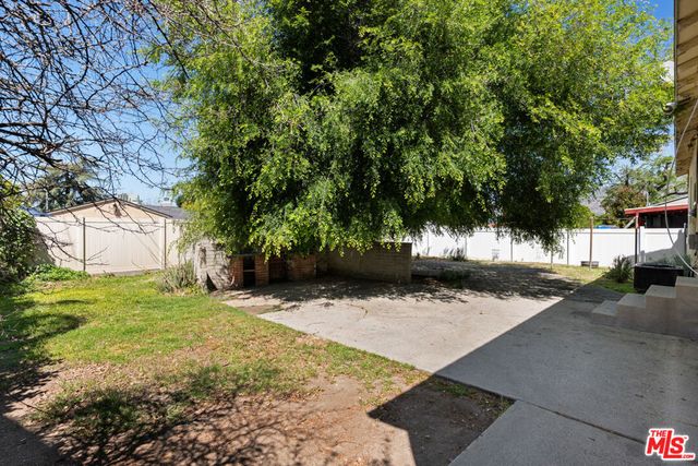 10309 Mcvine Avenue, Sunland, CA 91040