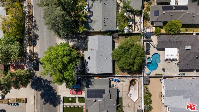 10309 Mcvine Avenue, Sunland, CA 91040