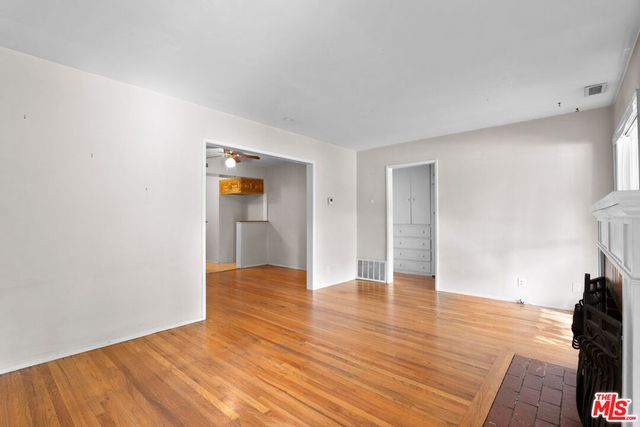 10309 Mcvine Avenue, Sunland, CA 91040