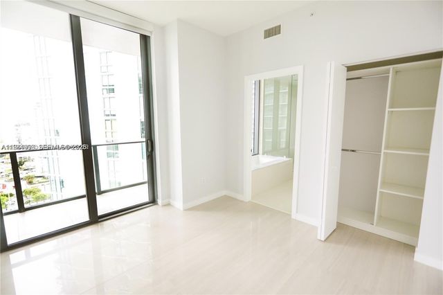 480 NE 31 St 2007, Miami, FL 33137