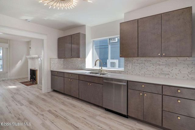 22 Fairlawn Avenue, Albany, NY 12203