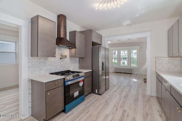 22 Fairlawn Avenue, Albany, NY 12203