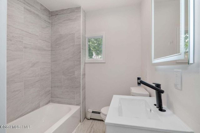 22 Fairlawn Avenue, Albany, NY 12203