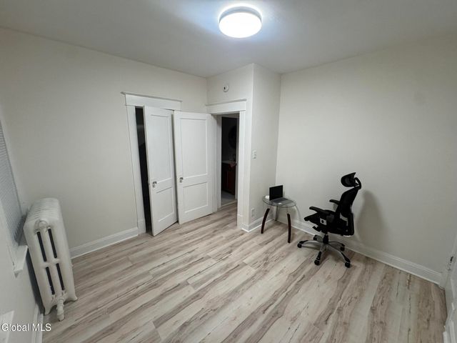 22 Fairlawn Avenue, Albany, NY 12203