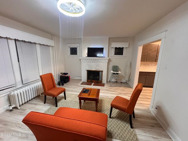 22 Fairlawn Avenue, Albany, NY 12203