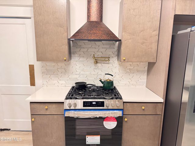 22 Fairlawn Avenue, Albany, NY 12203