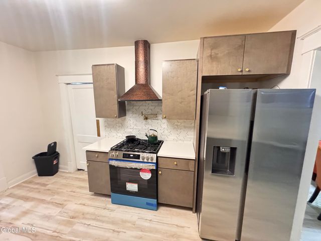 22 Fairlawn Avenue, Albany, NY 12203