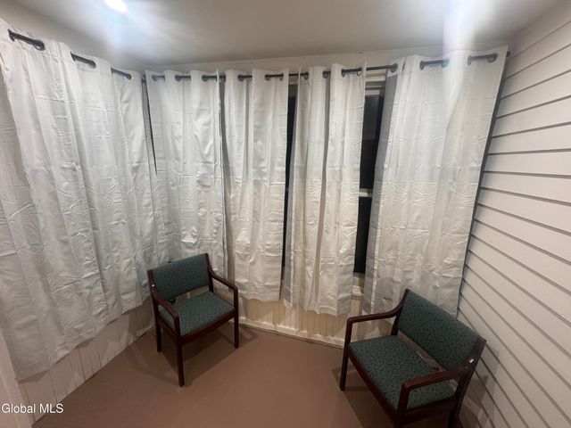 22 Fairlawn Avenue, Albany, NY 12203