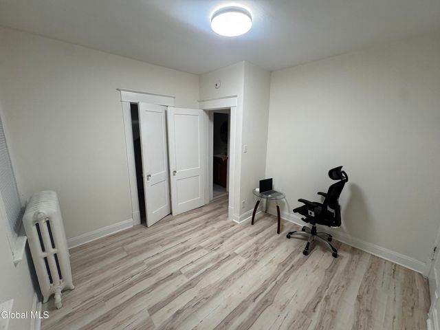 22 Fairlawn Avenue, Albany, NY 12203