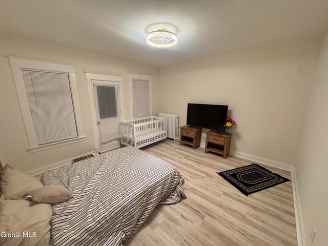 22 Fairlawn Avenue, Albany, NY 12203