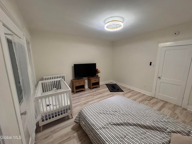 22 Fairlawn Avenue, Albany, NY 12203