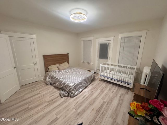 22 Fairlawn Avenue, Albany, NY 12203