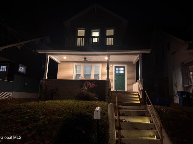 22 Fairlawn Avenue, Albany, NY 12203