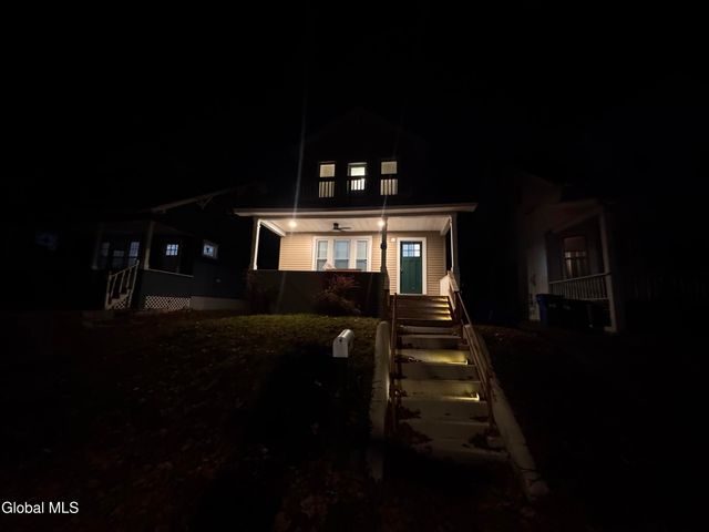 22 Fairlawn Avenue, Albany, NY 12203