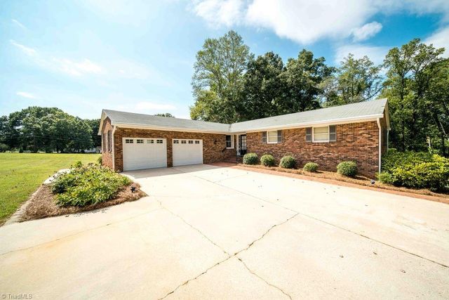 726 Walkertown Guthrie Road, Walkertown, NC 27101