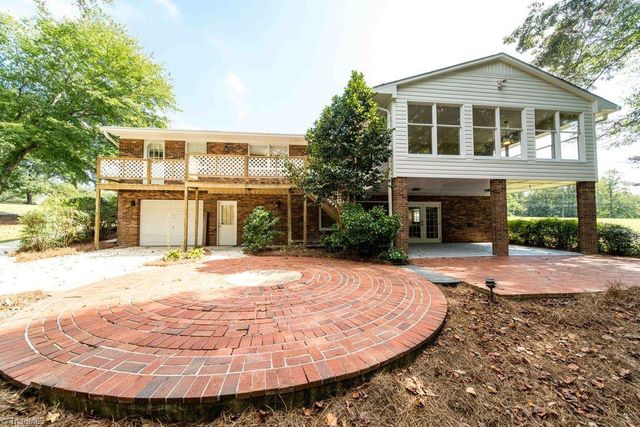 726 Walkertown Guthrie Road, Walkertown, NC 27101