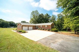 726 Walkertown Guthrie Road, Walkertown, NC 27101