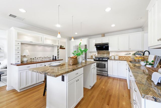 34427 Bacon Place, Fremont, CA 94555