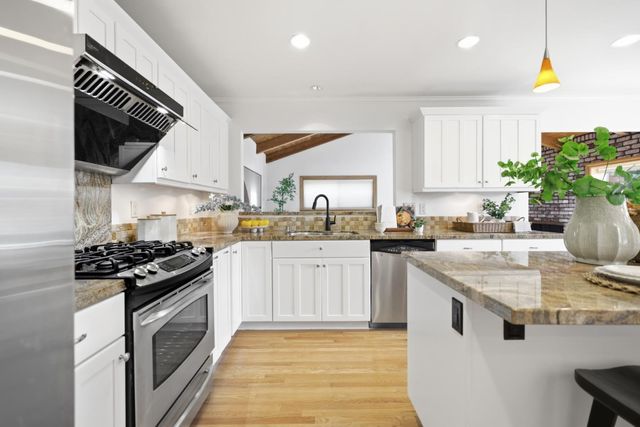 34427 Bacon Place, Fremont, CA 94555