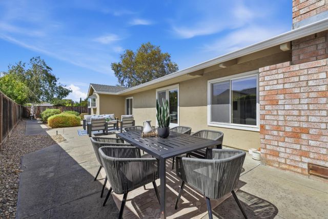34427 Bacon Place, Fremont, CA 94555