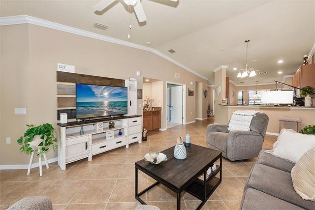 13750 Julias WAY 528, Fort Myers, FL 33919